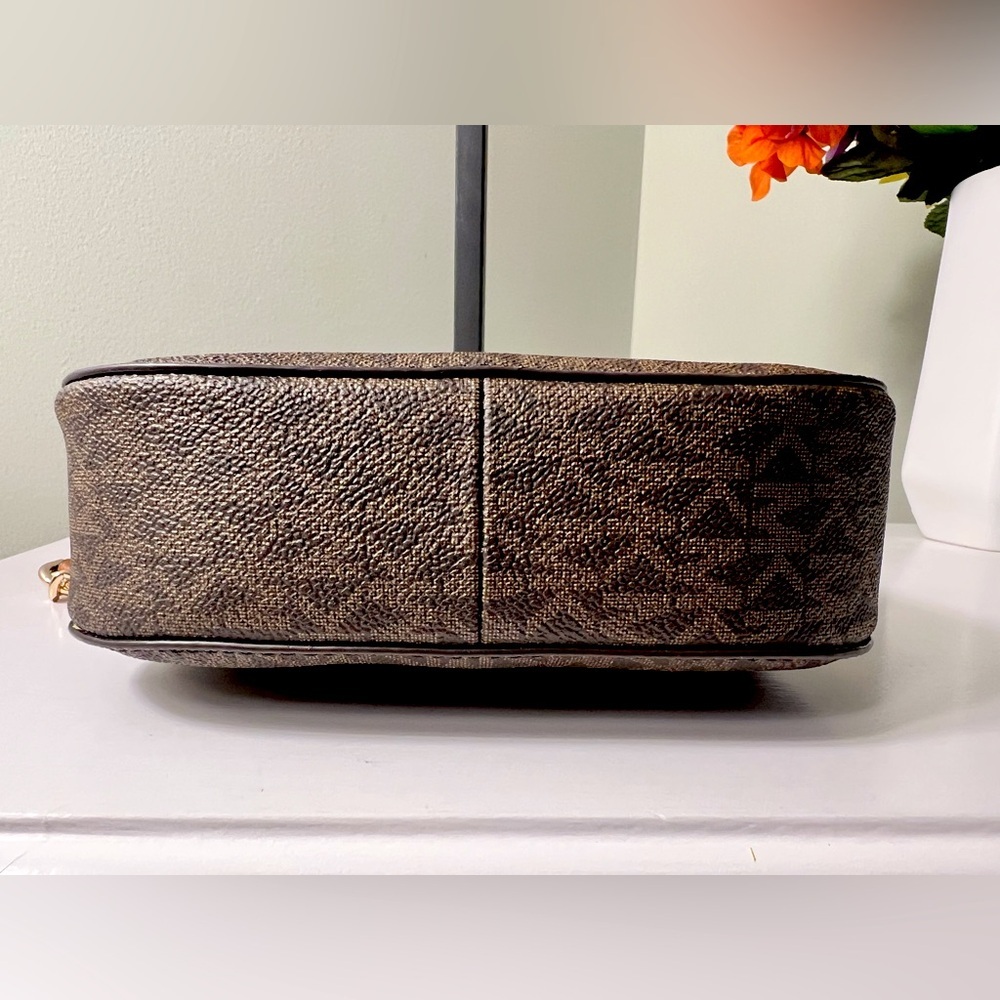 NWT Michael Kors Brown and Acorn Half Dome Crossbody Bag - Picture 6 of 12